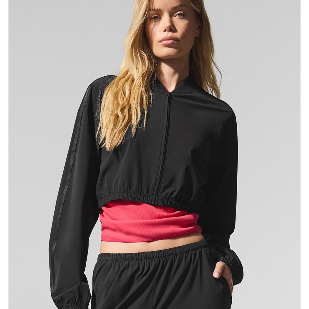 ALO Yoga Black Cropped Breezy Full-Zip Cover Up new without tags
